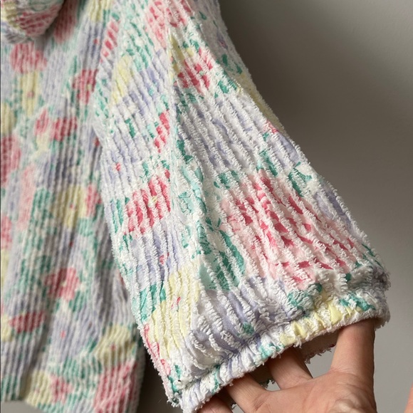 Pastel floral print chenille hooded jacket with a full zip and pockets - Picture 6 of 7